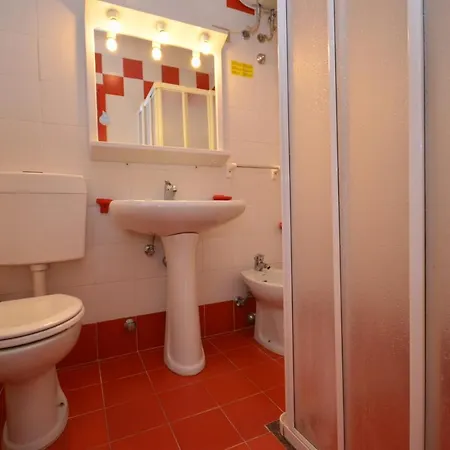 Urano Apartman *