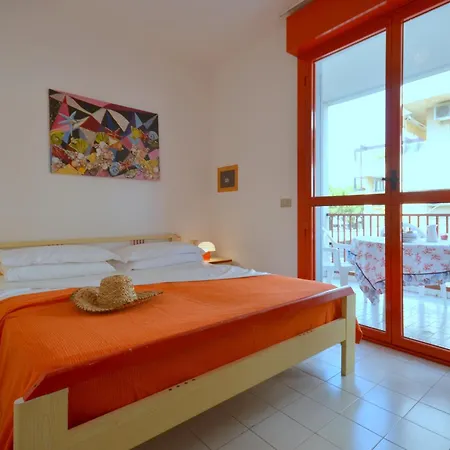 Urano Apartman *