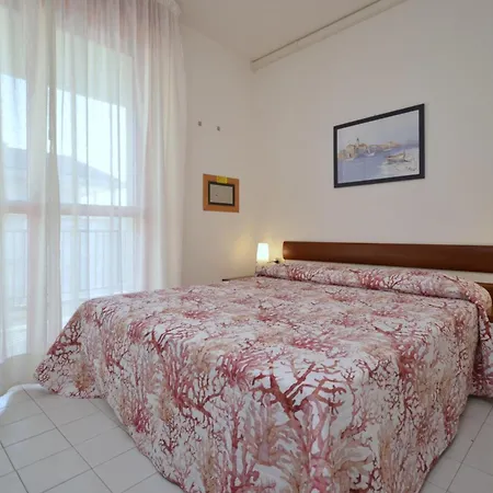 Urano Apartman *