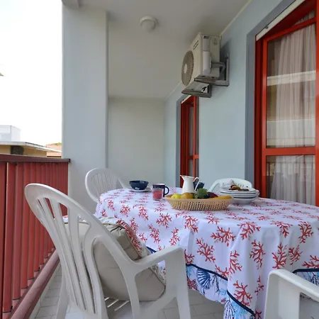Urano Appartement *
